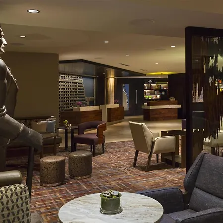 Hyatt Centric Chicago Magnificent Mile-2